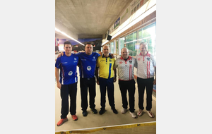 En partie de poules contre les autrichiens